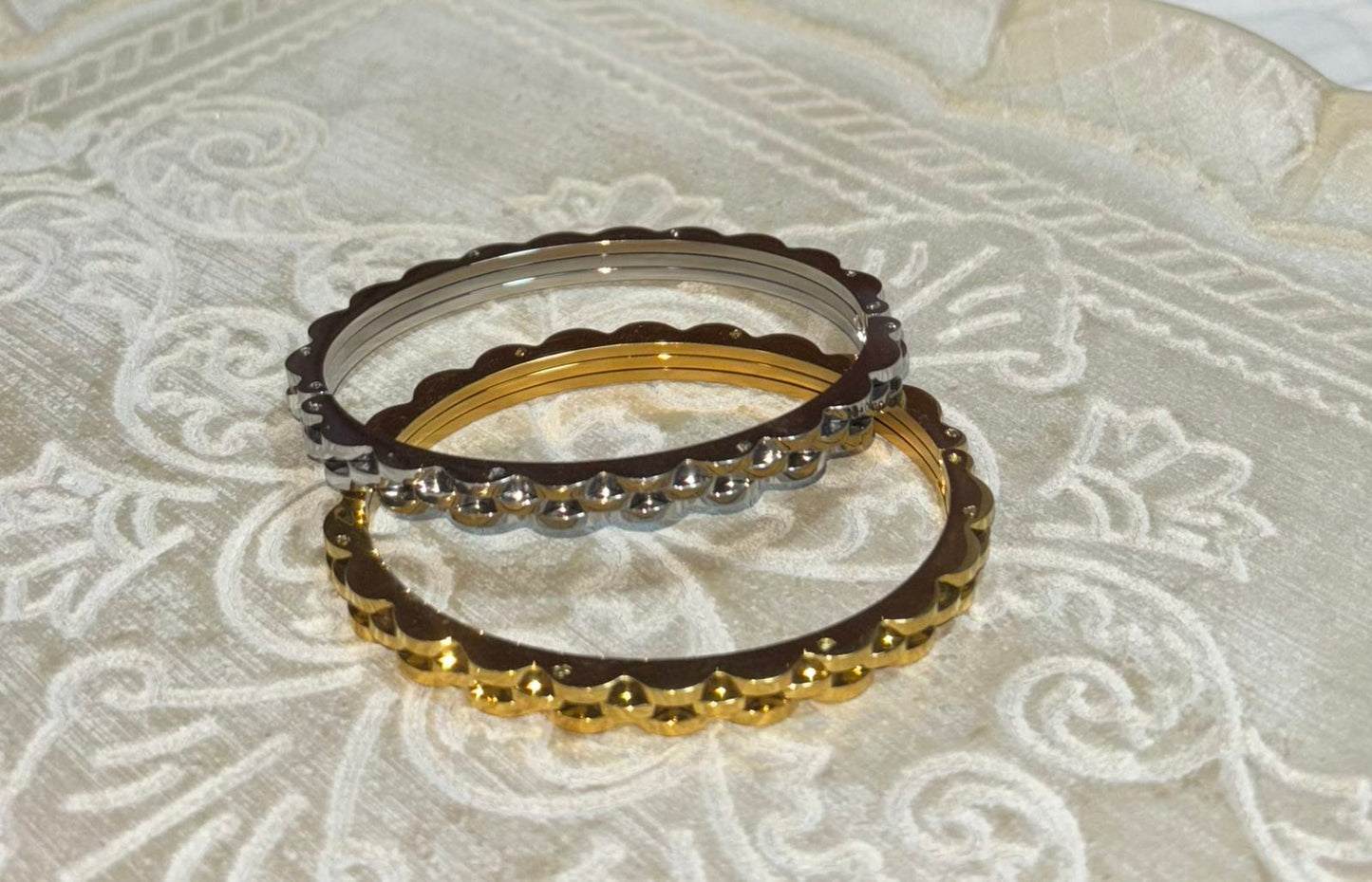 Alisidoto silver and gold bracelet